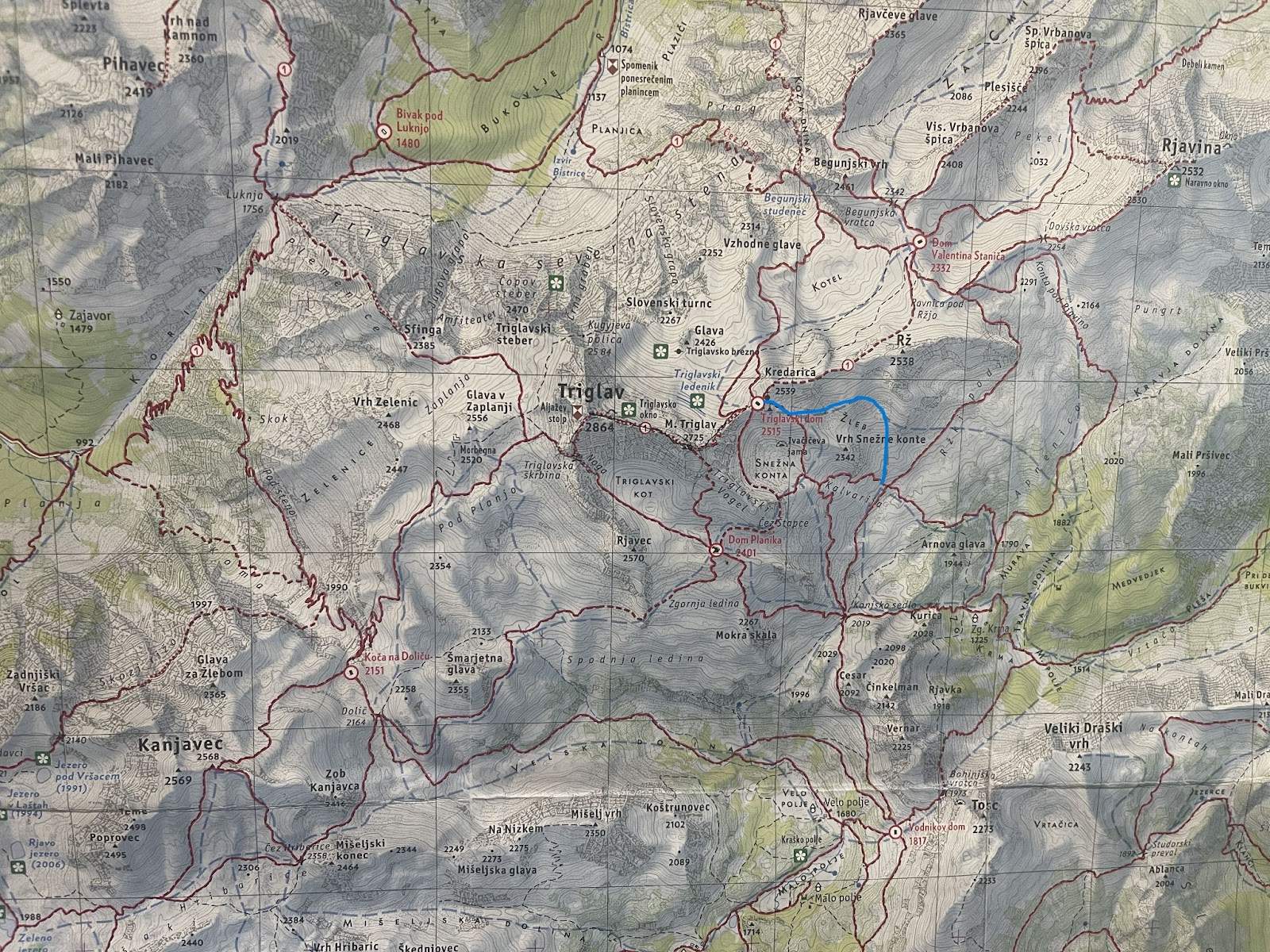 Map of Triglav National Park including Triglav climbing routes (Sidarta at scale 1:25,000)