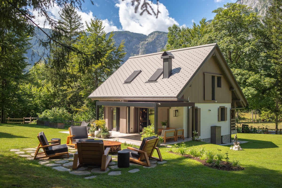 Fox-On-The-Rocks A luxury forrest house for rent near lake Bohinj in Slovenia